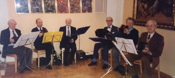 photo of the Swedish Concertina Society in 1996